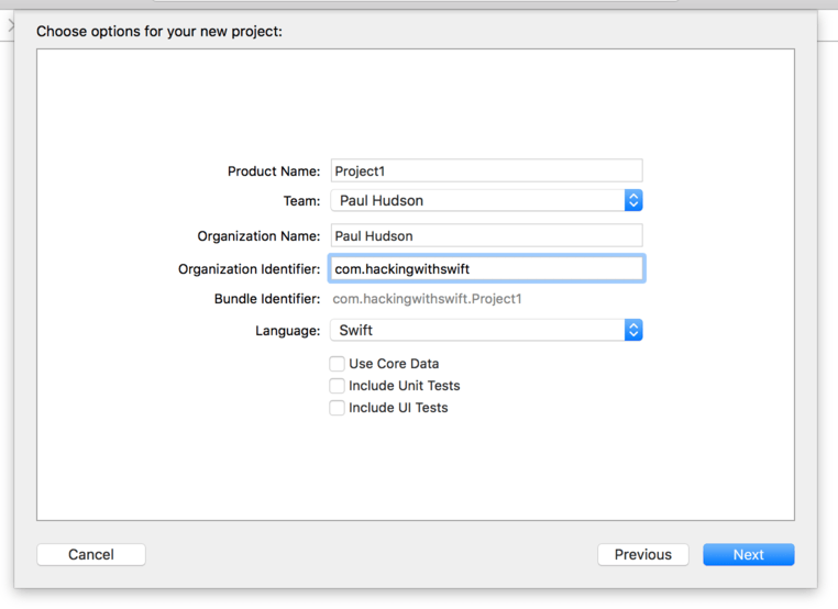 Ustawianie swojego Organization Identifier w Xcode.